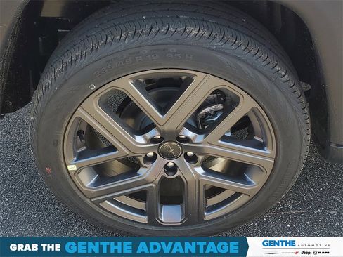 New 2026 Jeep Compass Limited image 5