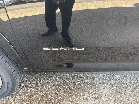 Certified 2024 GMC Acadia Denali AWD/4WD image 33