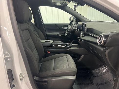 Certified 2025 Chevrolet Equinox LT image 8