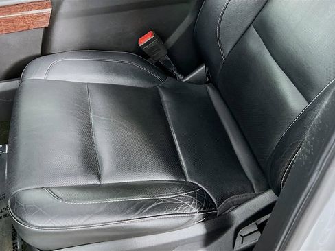 Certified 2017 GMC Yukon XL SLT w/ Open Road Package image 20