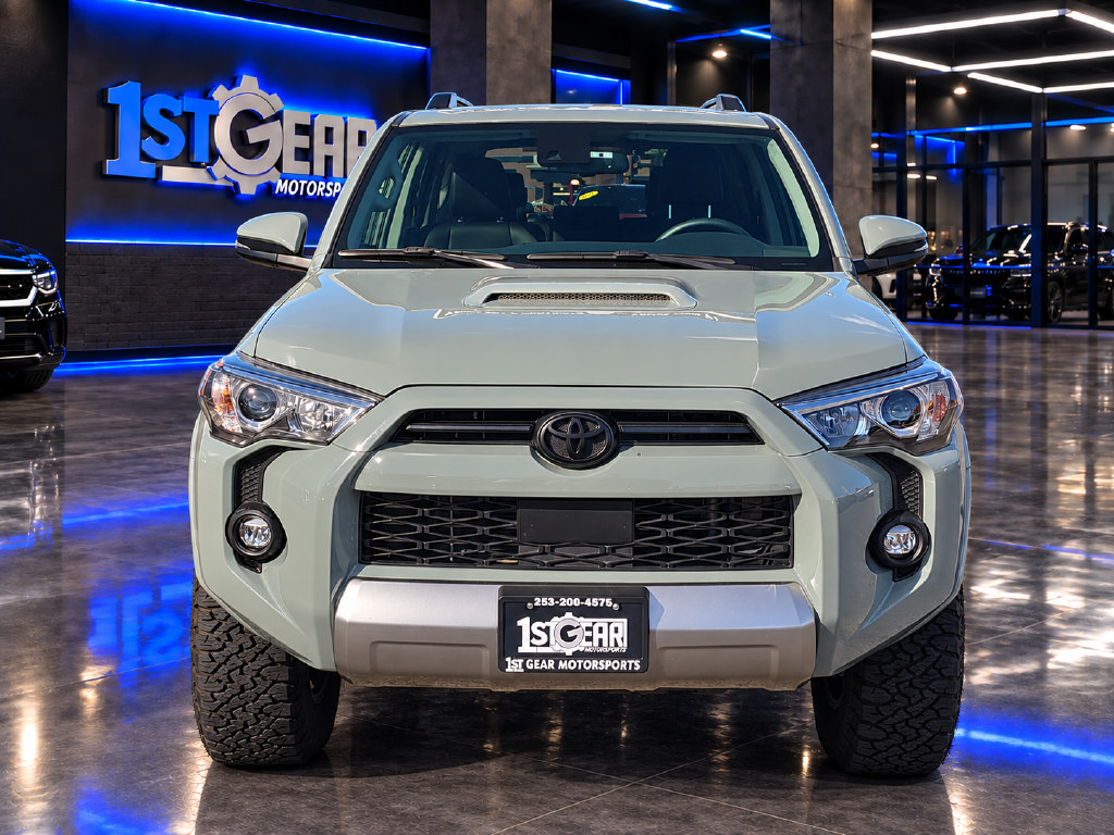 Used 2022 Toyota 4Runner TRD Off-Road Premium AWD/4WD image 3