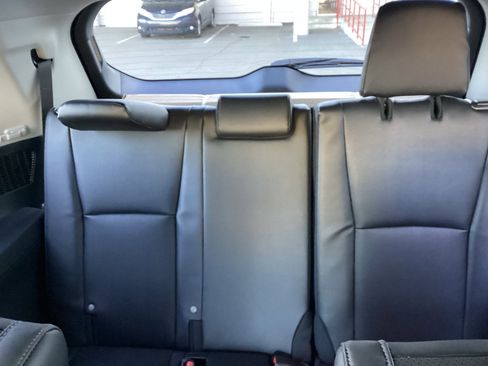 New 2026 Toyota Grand Highlander Platinum image 20