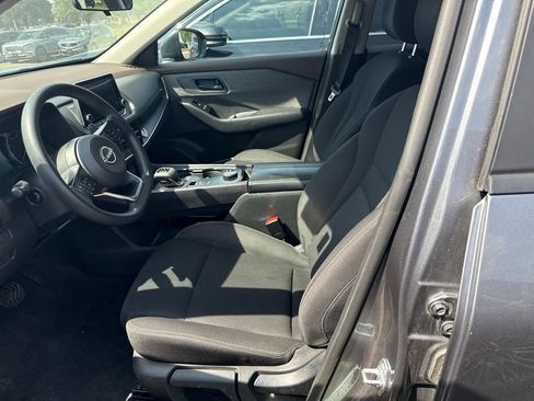 Used 2023 Nissan Rogue S AWD/4WD image 6