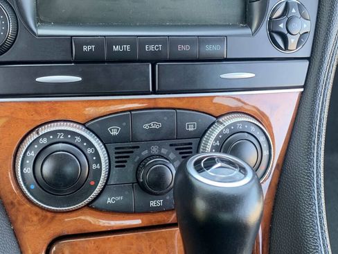 Used 2005 Mercedes-Benz SL 500 image 28