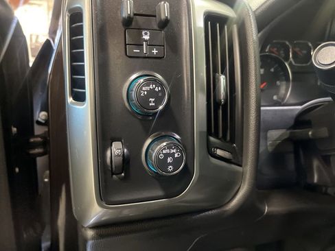 Used 2019 Chevrolet Silverado 1500 LT w/ All Star Edition image 15