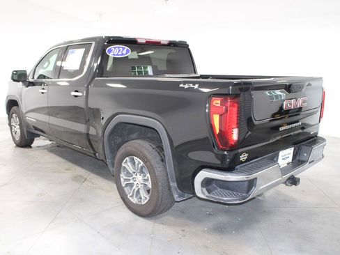 Used 2024 GMC Sierra 1500 SLT AWD/4WD image 7