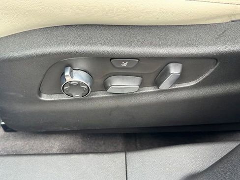 Used 2023 Cadillac XT4 Sport FWD image 10