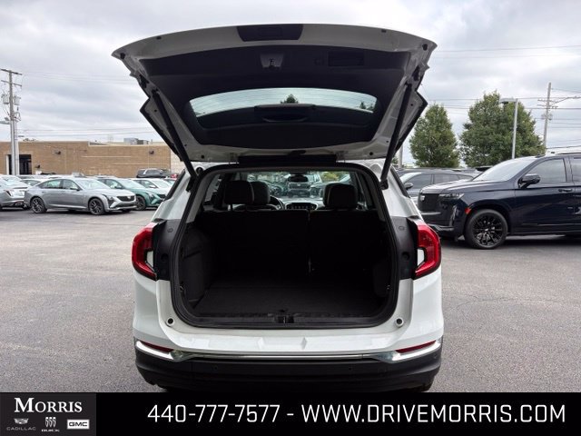Used 2023 GMC Terrain SLT w/ Infotainment Package II AWD/4WD image 7