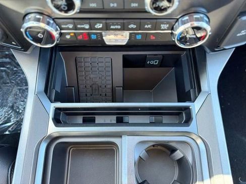 New 2026 Ford F250 Lariat image 25