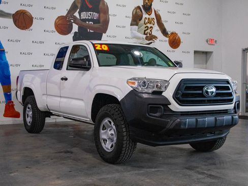 Used 2020 Toyota Tacoma SR RWD image 16
