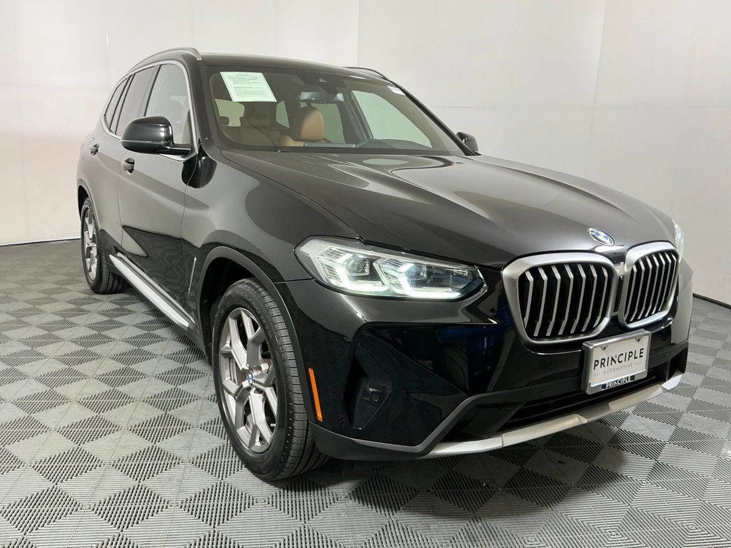 Certified 2023 BMW X3 xDrive30i w/ Convenience Package w/ZPA AWD/4WD image 4