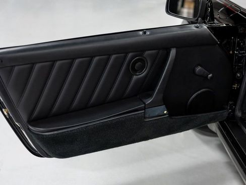 Used 1989 Porsche 911 Carrera image 17