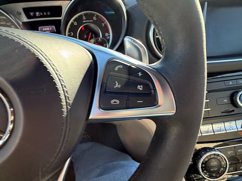 Used 2017 Mercedes-Benz SL 63 AMG AMG SL 63 Roadster image 22