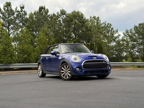 Used 2019 MINI Cooper S FWD image 2