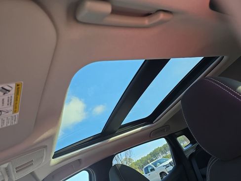 New 2026 Nissan Kicks SV w/ SV Premium Package image 33