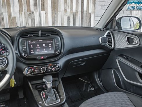 Used 2022 Kia Soul LX w/ Technology Package FWD image 17