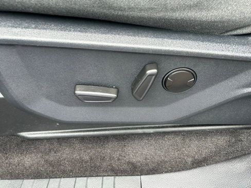 Certified 2023 Ford F150 XLT w/ Equipment Group 302A High image 18