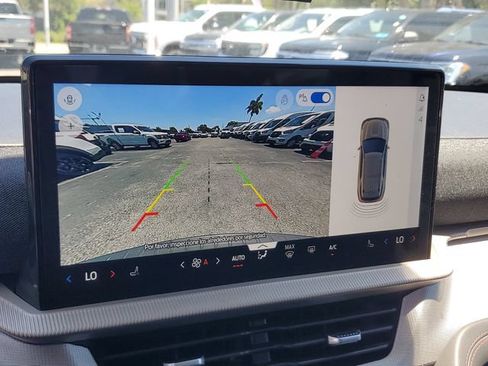 Used 2025 Ford Explorer Active RWD image 23
