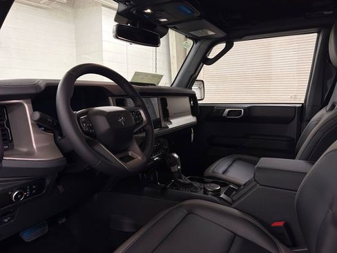 New 2026 Ford Bronco Outer Banks image 6