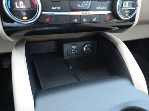 Used 2021 Ford Escape SEL w/ Technology Package AWD/4WD image 17