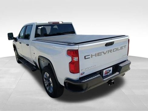 Certified 2022 Chevrolet Silverado 2500 Custom w/ Custom Convenience Package AWD/4WD image 3