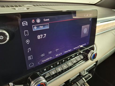 Used 2024 GMC Canyon Denali image 22