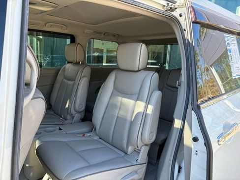 Used 2011 Nissan Quest LE image 26