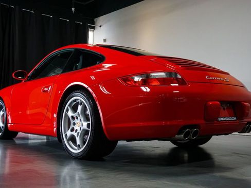 Used 2006 Porsche 911 GT3 RS image 28
