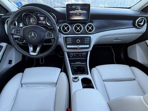 Used 2018 Mercedes-Benz GLA 250 4MATIC image 14