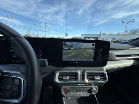 Used 2025 Ford Mustang GT Premium image 15