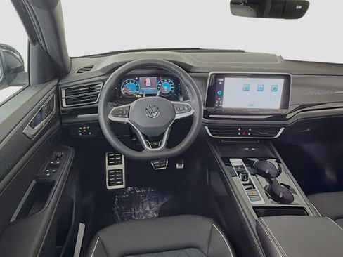 New 2026 Volkswagen Atlas Cross Sport SEL Premium R-Line AWD/4WD image 25