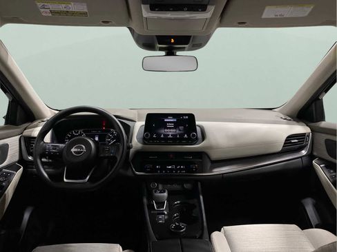 Used 2023 Nissan Rogue SV image 22