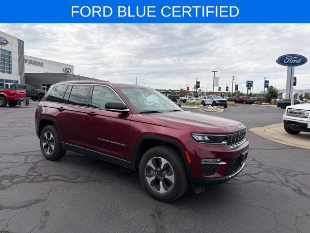 Used 2023 Jeep Grand Cherokee 4WD 4xe image 2