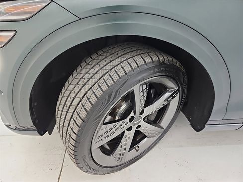 Used 2024 Genesis GV70 2.5T w/ Sport Prestige Package image 49