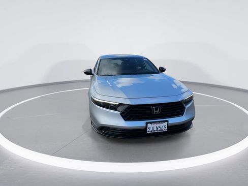 Used 2024 Honda Accord Sport image 2