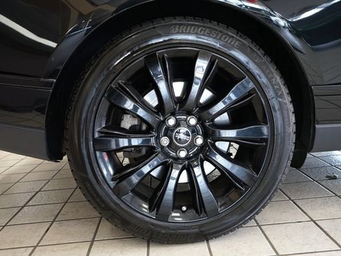 Used 2017 Land Rover Range Rover Supercharged AWD/4WD image 59