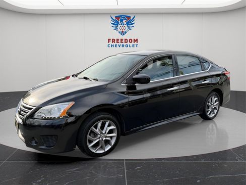 Used 2014 Nissan Sentra SR image 2