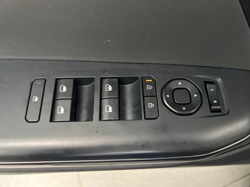 Used 2025 Kia K4 FWD image 15