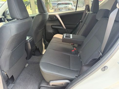 Used 2018 Toyota RAV4 LE w/ Carpet Mat Package FWD image 14
