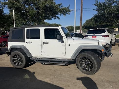 Used 2018 Jeep Wrangler Unlimited Sport S AWD/4WD image 4