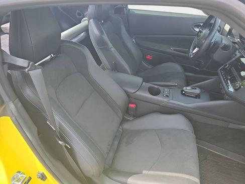Used 2024 Nissan Z Performance w/ Floor Mat Package RWD image 11