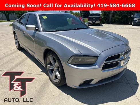 Used 2013 Dodge Charger SXT w/ Rallye Appearance Group RWD image 1