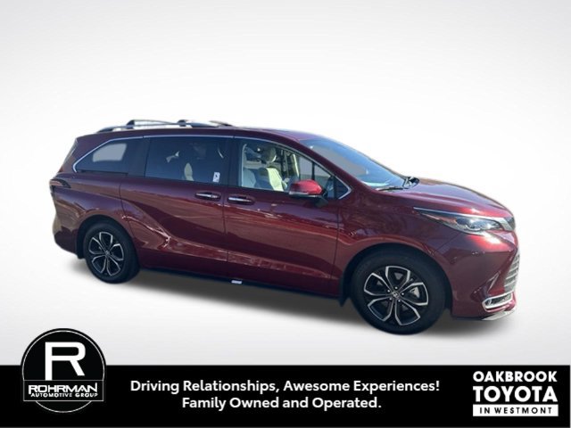 Used 2026 Toyota Sienna Platinum AWD/4WD image 4