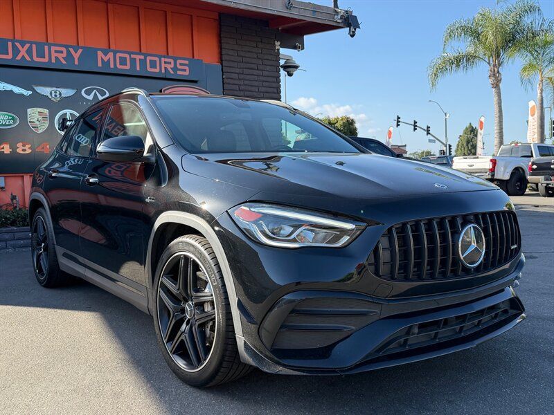 Used 2022 Mercedes-Benz GLA 35 AMG 4MATIC image 9