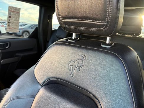 Used 2023 Ford Bronco Black Diamond w/ Sasquatch Package image 37