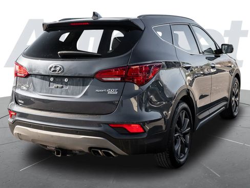 Used 2017 Hyundai Santa Fe Sport image 3