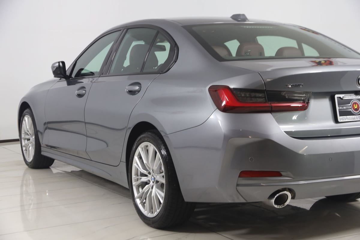 Used 2023 BMW 330i xDrive Sedan w/ Convenience Package AWD/4WD image 23