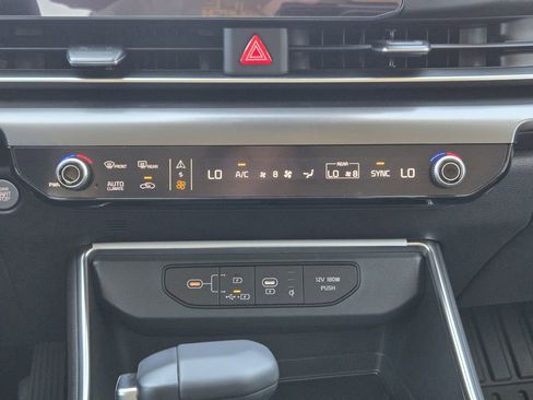 New 2026 Kia Carnival SX Prestige FWD image 16
