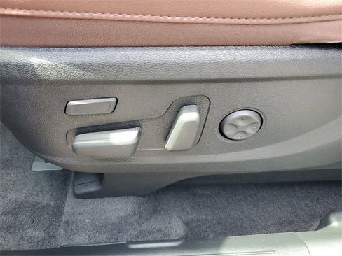 New 2025 Kia Telluride SX w/ SX Captain's Chair Package image 29