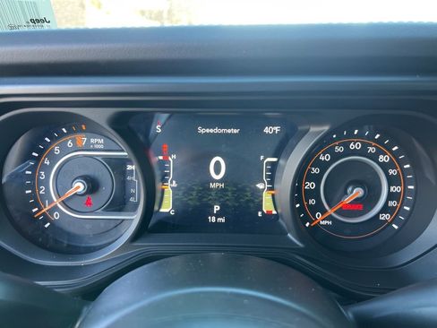 New 2026 Jeep Gladiator Mojave image 14